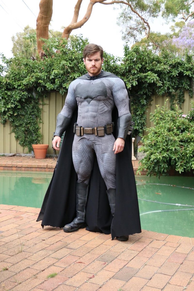 8 Best Batman Cosplay Costumes That Make You Super Attractive