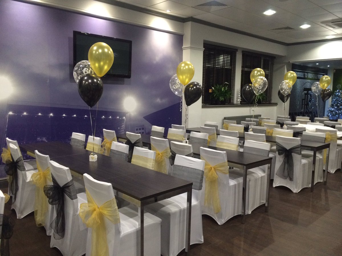 RevereEvents's tweet photo. Black &amp; Gold 60th Birthday #platinumlounge #PrentonPark https://t.co/O3EnRCLOct