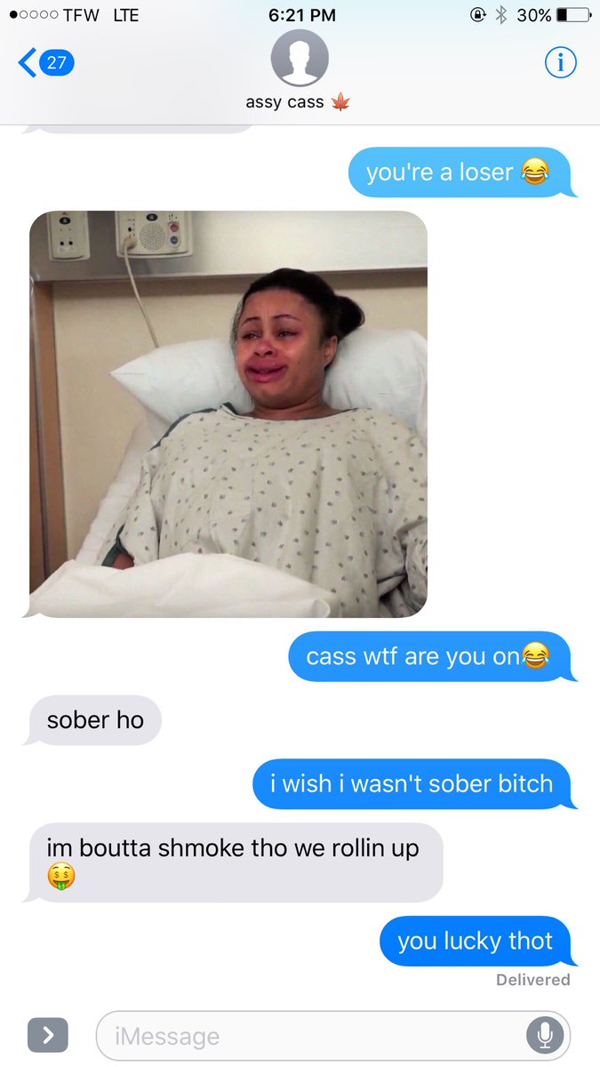 SassySarahhhhh's tweet photo. the way me and cass talk to each other is beautiful ❤️️ https://t.co/6kr122WF4Y