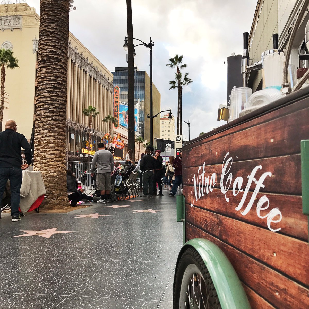 WarblerCoffee's tweet photo. #HollywoodandHighland for the @HlywdChristmas parade! #nitrocoffee #coffee #hollywood #holidays #craftcoffee #mybestladay #lalife https://t.co/CNNW3N7KsL