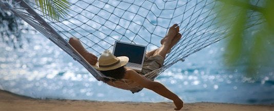 Need some tips on how to productively #workfromanywhere? Check these out! bit.ly/2g84nZN #digitalnomad #remotework #workandtravel