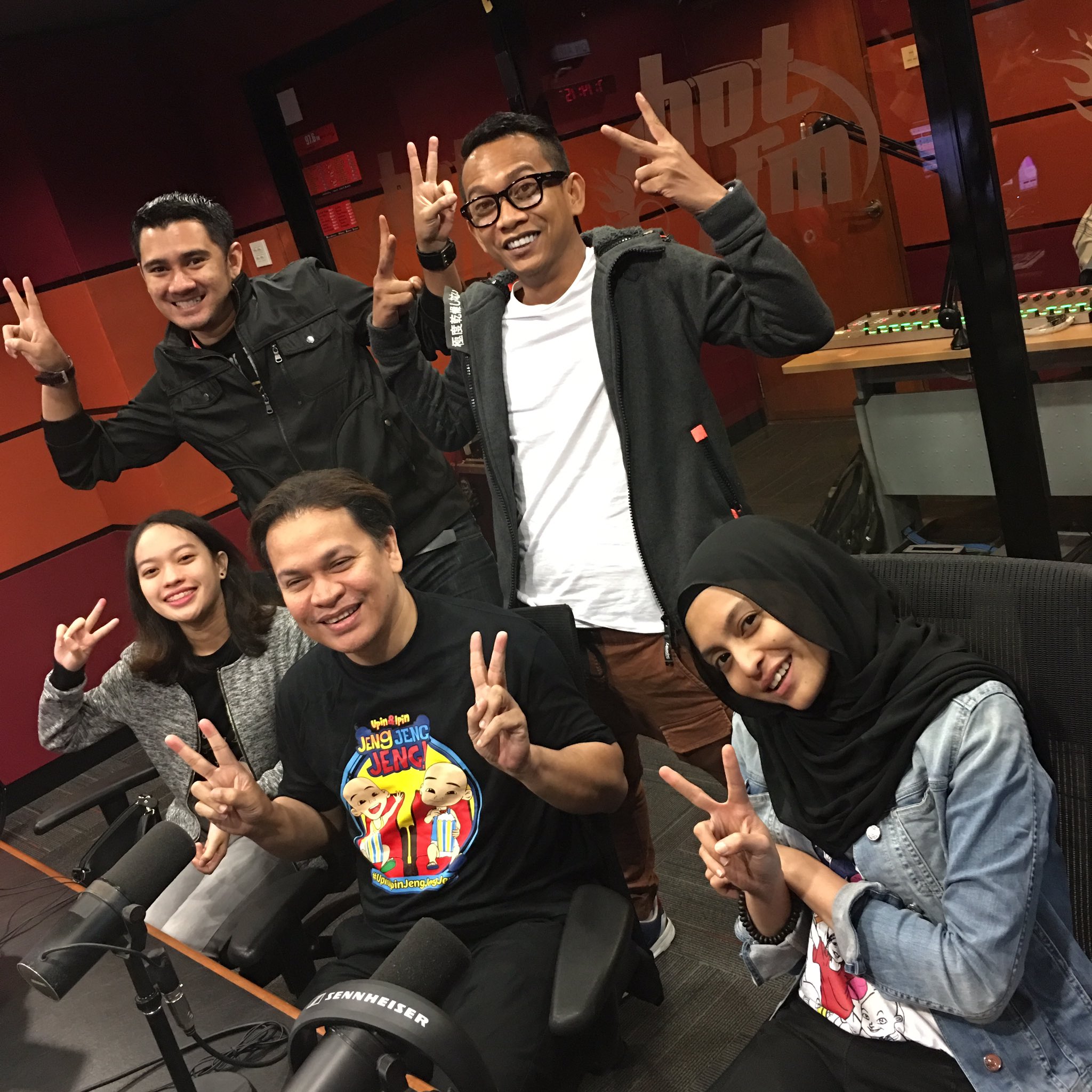 Hot Fm On Twitter Jeng Jeng Diorang Dah Sampai Jom Dgrkan Gengpagihot Bersama Pelakon Pelakon Upin Amp Ipin Jeng Jeng Jeng Https T Co Ygkaft3zmc Twitter