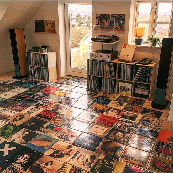 ScratchLA's tweet photo. Cold days like this make us want to stay in and organize our music collection. #scratchdjacademy #scratchLA #djlife https://t.co/8V7wVzbvey