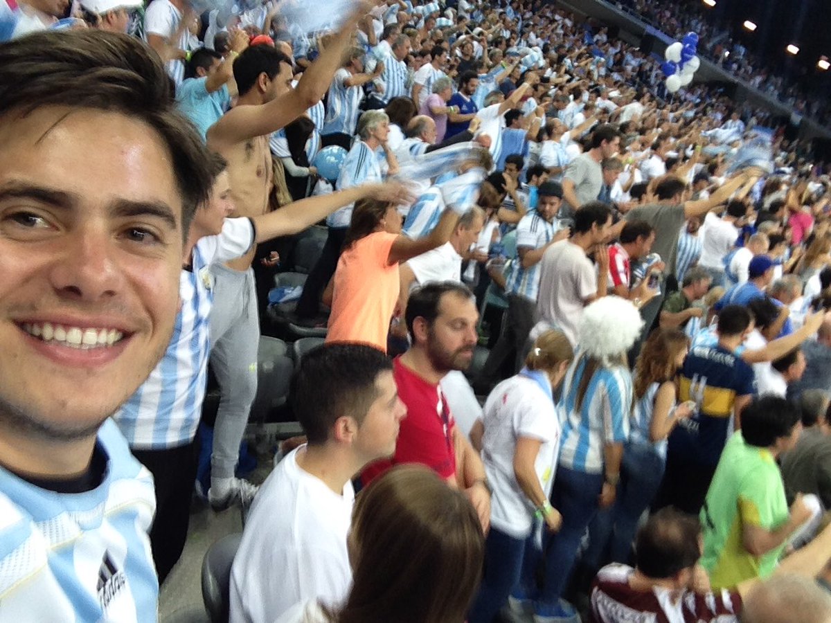 camiova's tweet photo. Inexplicable la experiencia vivida. #ArgentinaCampeon #CopaDavis #CopaDavisFinal #ARGCRO #ZagrebArena 🇦🇷🎾🏆 https://t.co/79QdF0BA1Y