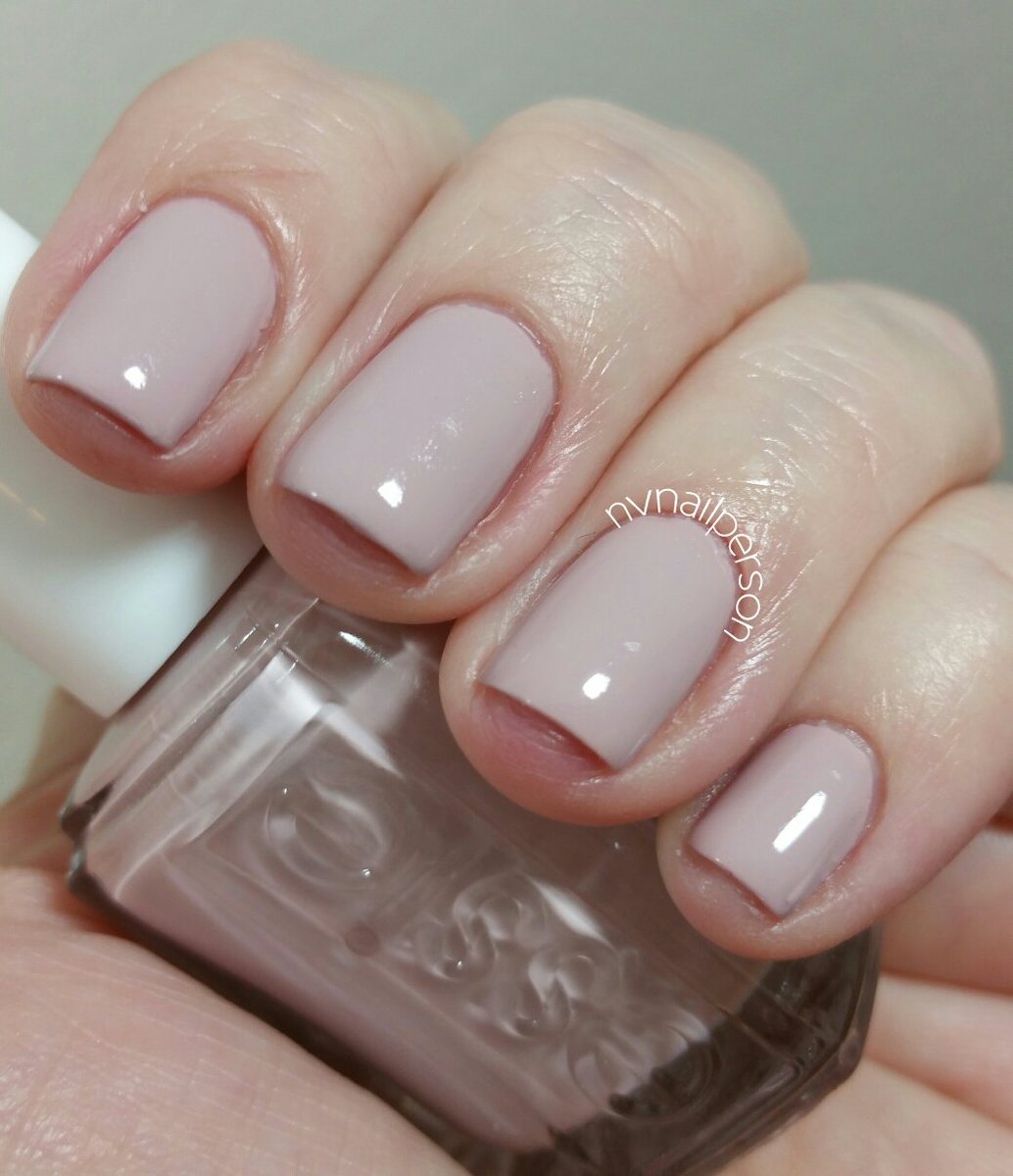 nvnailperson's tweet photo. #notd #nailpolish #nailpolishaddict #Essie #GoGoGeisha #EssieFall2016 #essielove @essie https://t.co/TpxXe73QHL