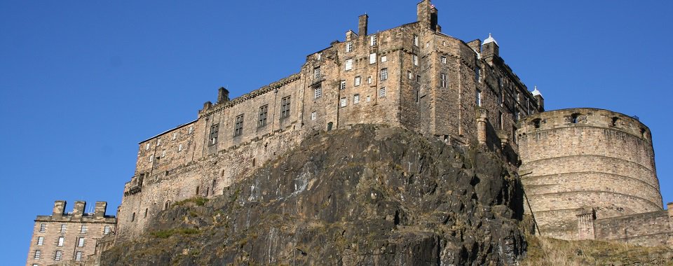 welcomescotland's tweet image. Castles that Look Great in Autumn &amp;amp; Winter bit.ly/2eiIXcG via our travel blog @welcomescotland