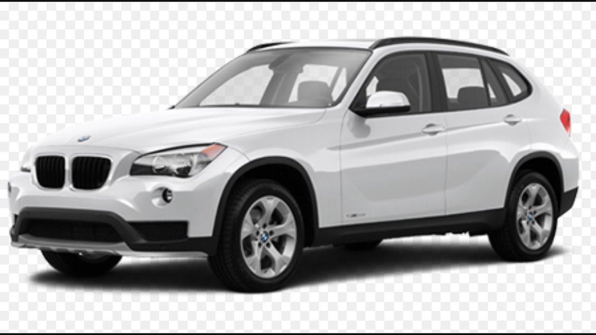 TrinityJLowe's tweet image. The @BMW X1 28i will better suit my lifestyle as it has tons of storage space with drop down back seats and a large trunk. 🚕😍