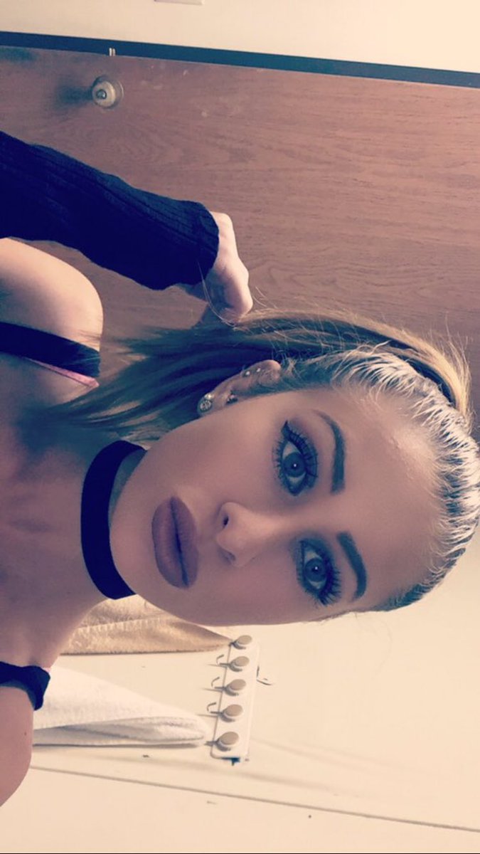 BaddiesVibe's tweet photo. She's pretty😻💗 @summerbarkan 
IG:Summerbarkan https://t.co/cX0tFGV1Kh
