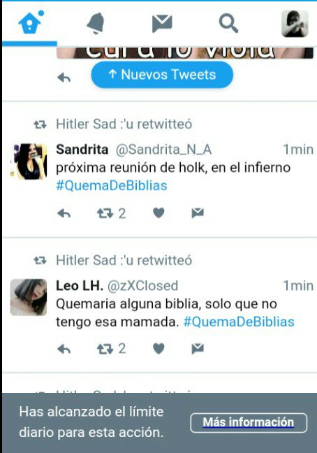 Danieluwu666's tweet photo. Aquí termino:v, bais #QuemaDeBiblias https://t.co/X8NzlhVnLN