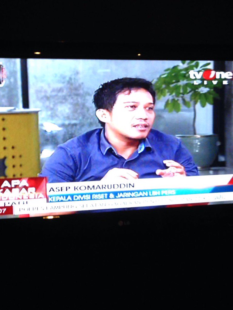 ayusefty's tweet image. #NowWatching live @tvOneNews #apakabarindonesiapagi @Aufklarung00 Kontroversi Revisi UU ITE