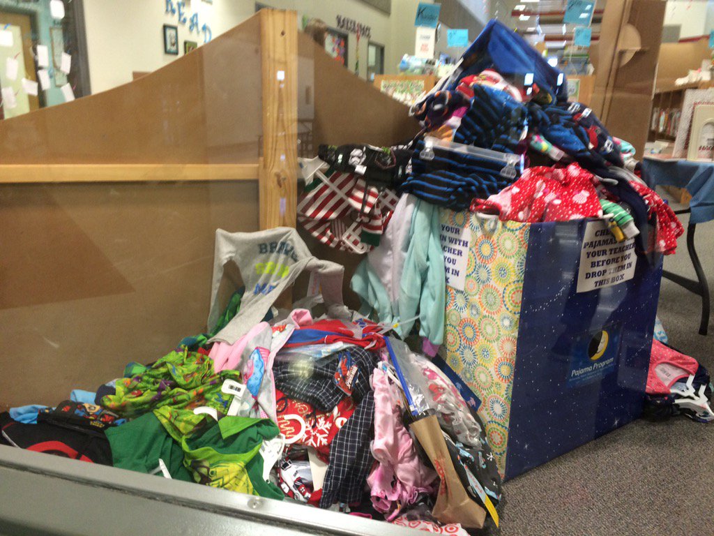 DelisiEileen's tweet photo. Look what we collected on our first day! Great Bedtime PJ Drive thru Dec 7th. #raysgiveback #reaganrays https://t.co/1pPS1mrsMu