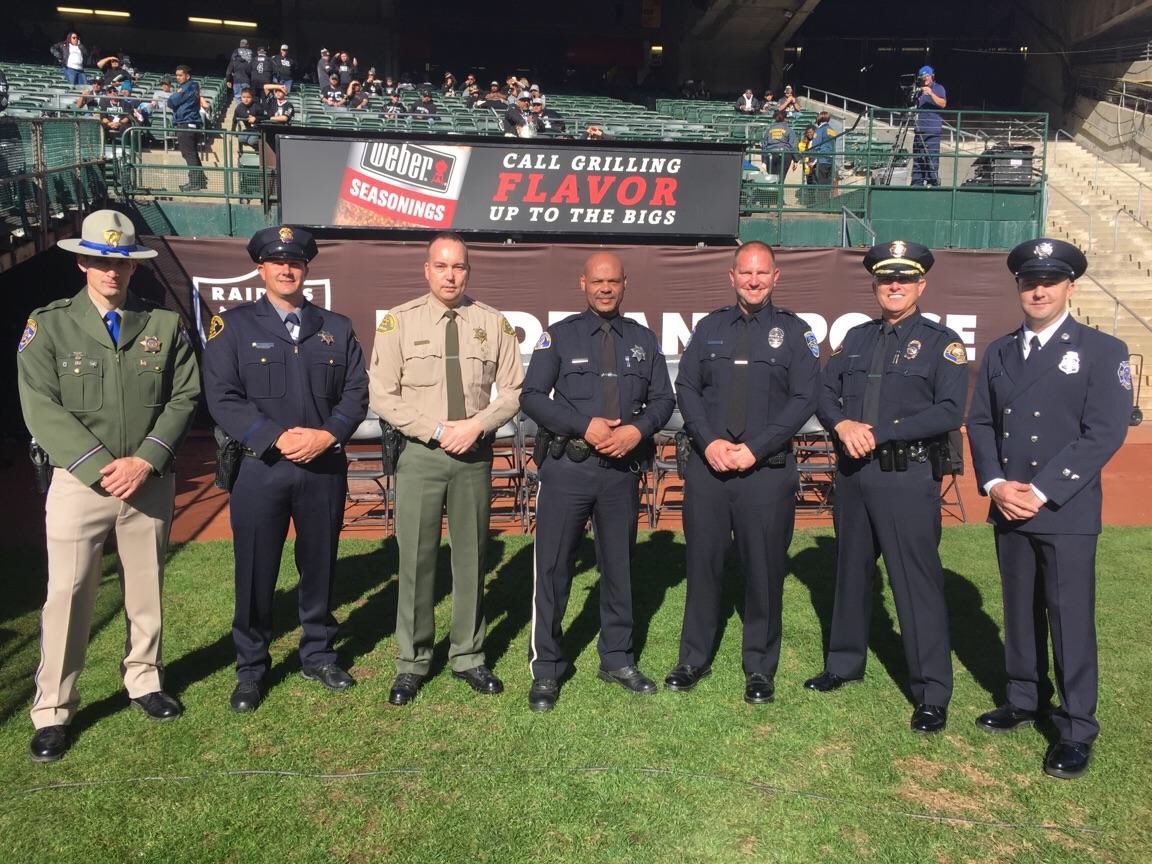 ACSOSheriffs's tweet photo. Thank you #Oakland @RAIDERS for paying tribute to ACSO #K9 Lyka who died from an on duty injury. Respect! https://t.co/q51Yrk9GCa