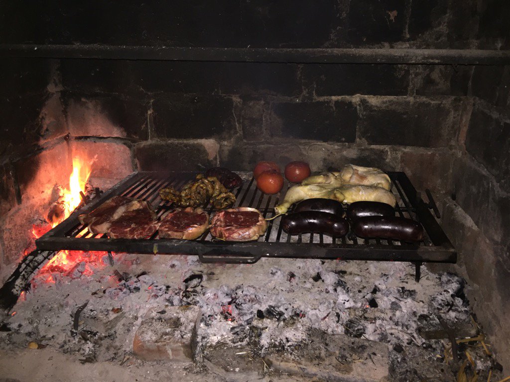 #FullHouse #BBQ //cc <a href="/BBQPictures/">BBQ Pictures</a>