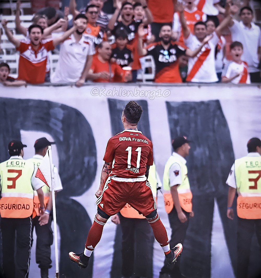 Kahlenberg10's tweet photo. #DRIUSSI @SebadriussiOk @La14twitera @River0abandonos @ralphrod521 #River  #Huracan #MartinezQuarta #Montiel #Ponzio #Mora #VamosRiver https://t.co/Do24YQJ27k