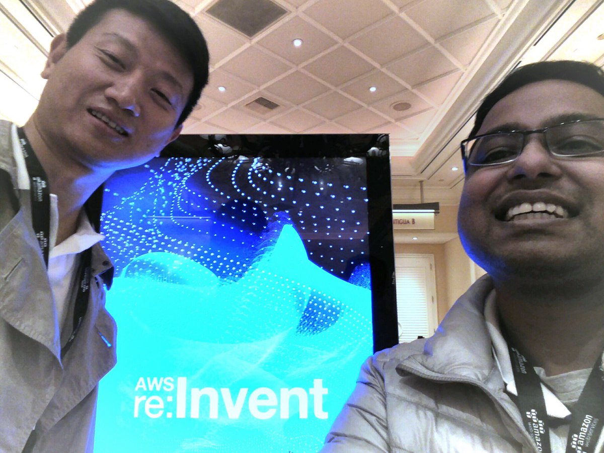 PinghuaLuo's tweet photo. Thank you @BGLdot for sending us to las vagus at AWS #reinvent, couldn't wait for the training and hundreds of sessions in next 5 days. https://t.co/bsgQulhjNx
