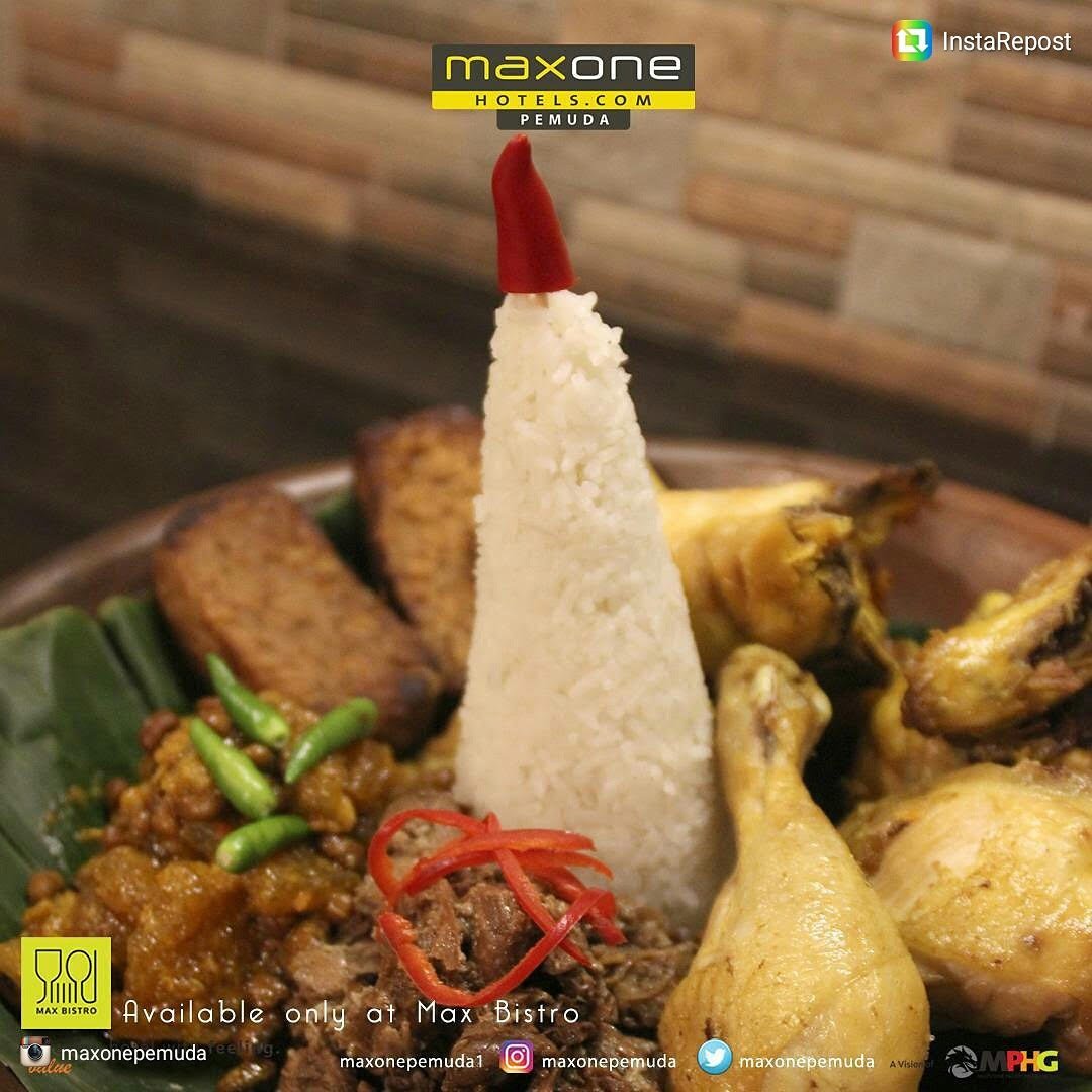 hello guys...yuk ramai-ramai datang ke <a href="/maxonepemuda/">MaxOne Pemuda</a> jakarta
jl.pemuda raya no.9 rawamangun....pake lengkap ini hanya seharga 49rb!!!yukkkkk