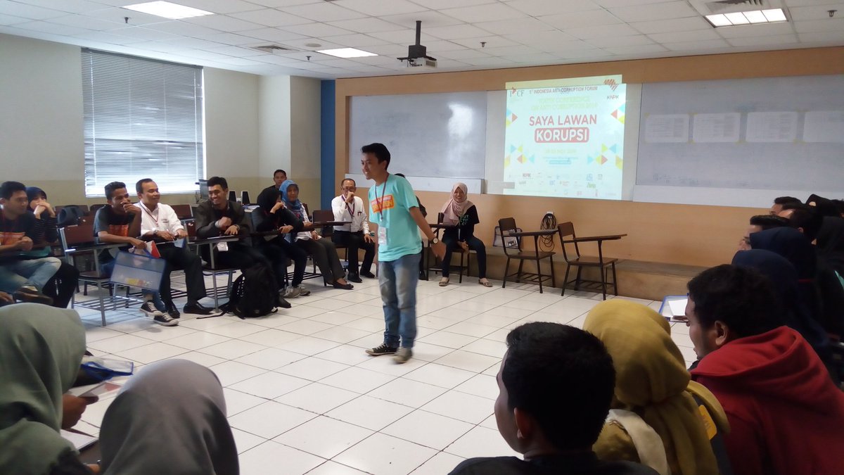 YouthProactive's tweet photo. Rangkaian #YCAC hari ini akan dimulai dengan diskusi khusus mengenai Pemilkuda Berintegritas 2017 #IACF5 https://t.co/cZJ1Ydav5B
