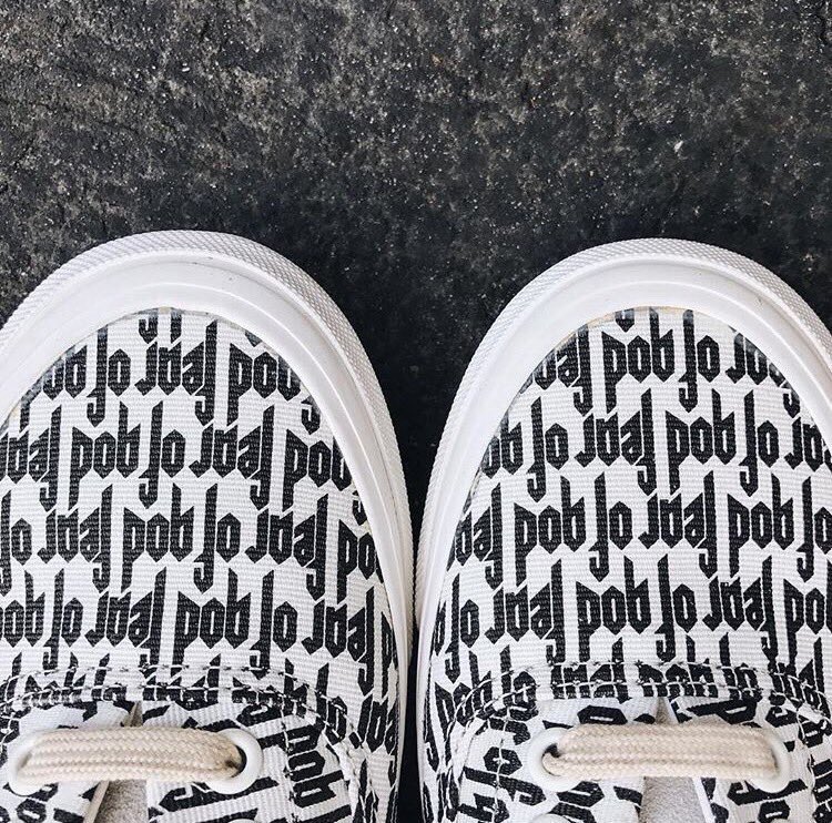 fittedfire's tweet photo. Fear Of God x Vans https://t.co/aNLarZ6ATz