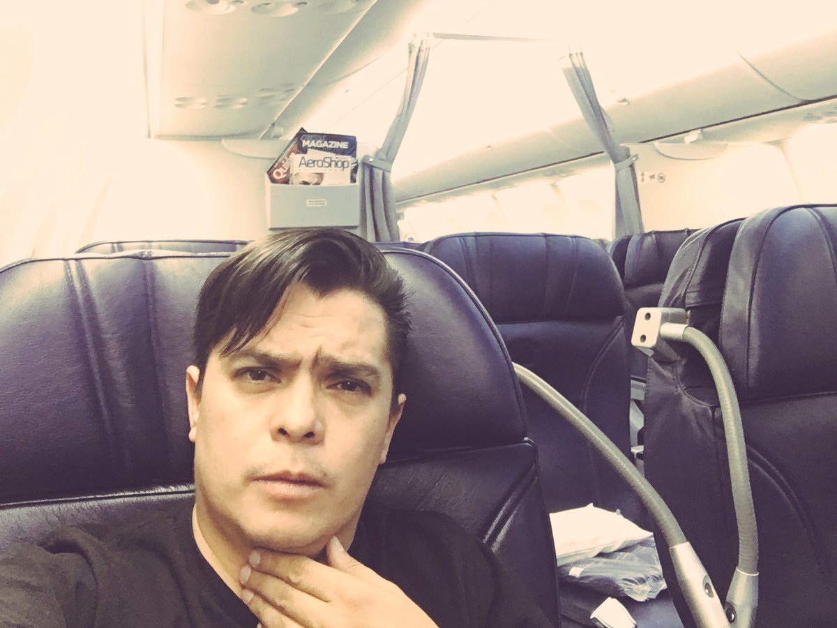 diosnegro's tweet photo. Listos para #Reinvent #LasVegas ¿qué sorpresas nos deparará #AWS?
#amazon Por lo pronto #cloudtraveler #cloudExplorer 😎grax @Aeromexico https://t.co/hwTxFaZg0H
