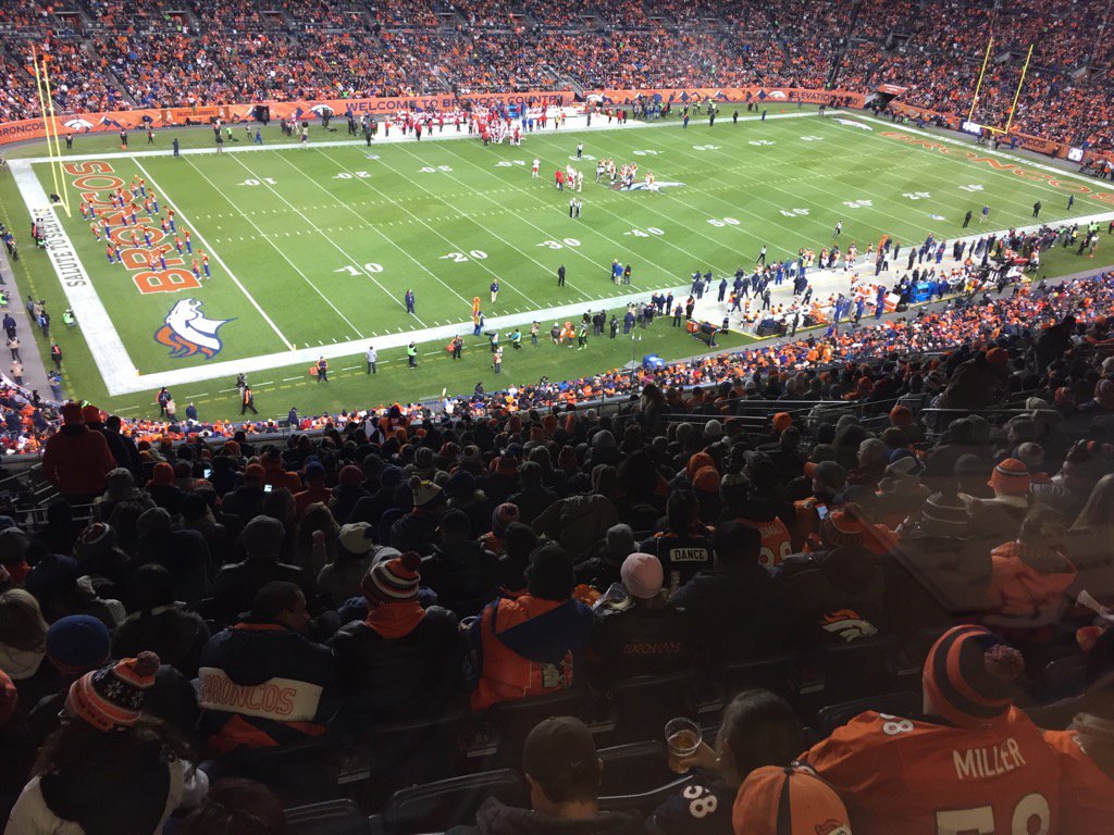 Chase_F64's tweet photo. End of the Broncos and Chiefs first quarter.  Still no score @41ActionNews https://t.co/EnZStme6DT