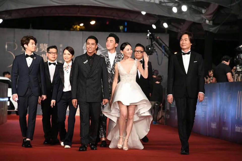 7crashtpe's tweet photo. #7CRASHroses #17SS #SketchZebra #suitBernard 
森竣 著 7CRASH roses 17SS黑白斑馬西裝出席 #金馬53 星光紅毯 #樓下的房客 https://t.co/bgXx2cTU9i