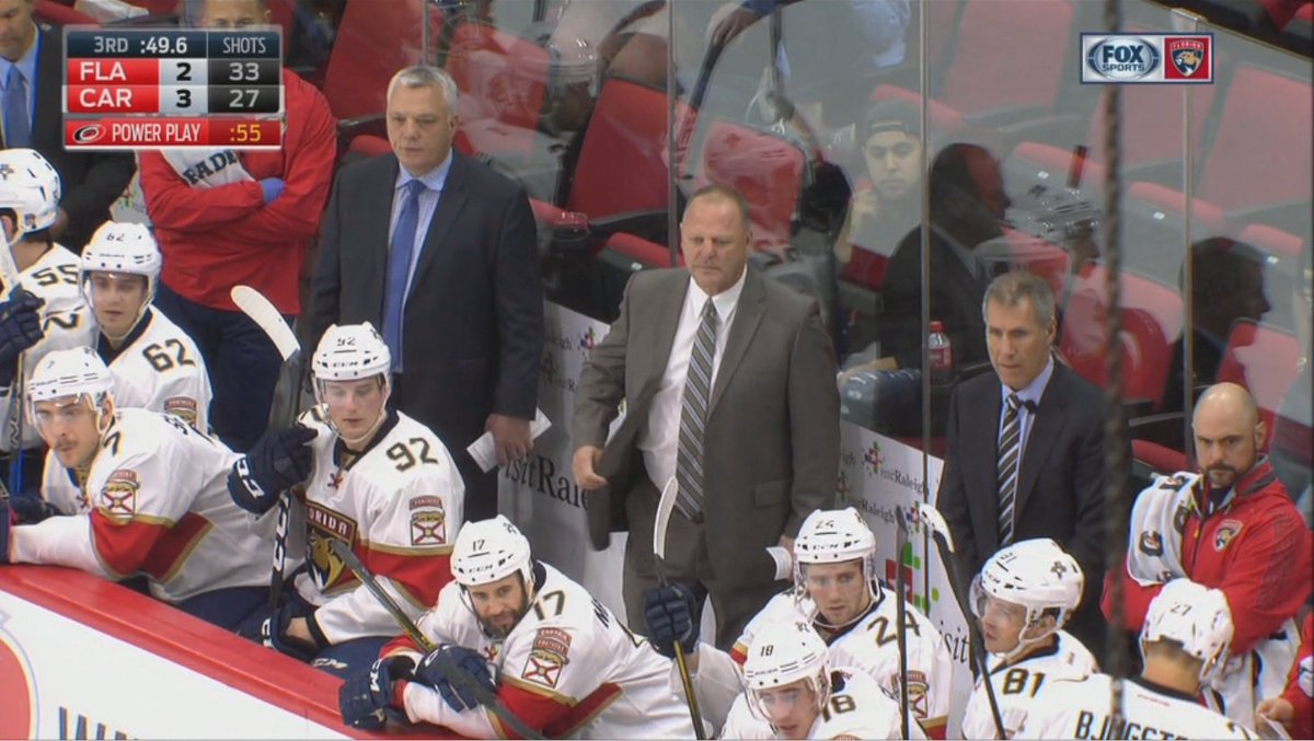 AP:  Panthers fire Gallant... bit.ly/2fUtn3o?utm_me… https://t.co/DL9m5RnZTy