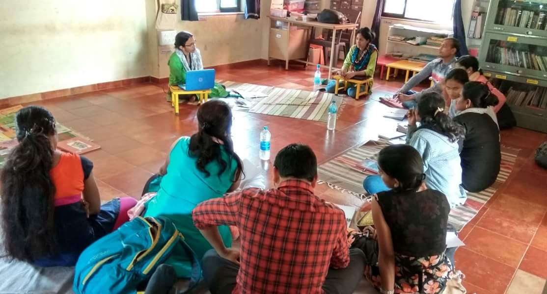 QuestorgQuest's tweet image. #QUEST #magicbusfoundation workshop at Sonale for Youth Mentors #resource person #Meena Nimkar. PC:Tushar Marade