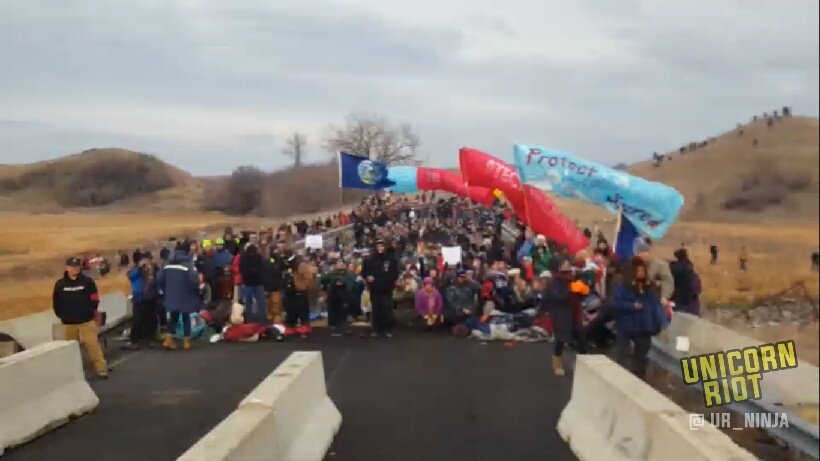 UNICORN RIOT tweet media