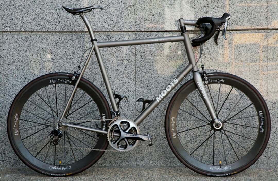fixiepics's tweet photo. I love Ti. And moots
#bikeporn https://t.co/cRQqo1iowu