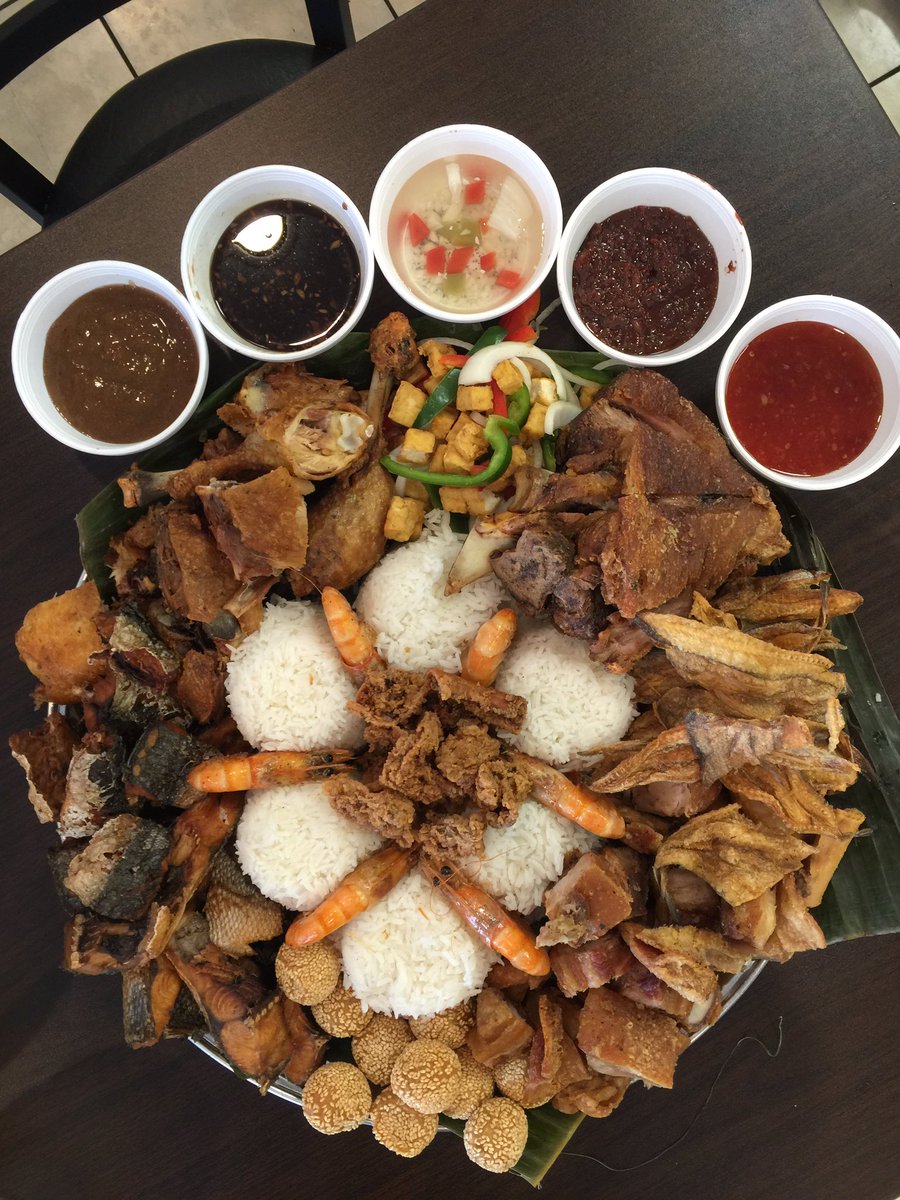 mypinoycuisine's tweet photo. Crispy Platter
Arranged by: Ariel & Jerome
#Filipinocuisinehtx #pinoyfood #filipinofood #boodlefight #kamayan #crispyplatter #crispycorner https://t.co/nTGXTakN5Y