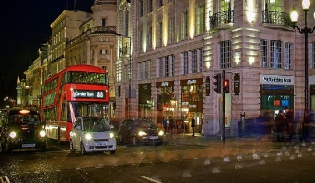 fjpinvestment's tweet image. Commuters Save a Whopping £3,000 on Property Each Minute They Travel out of #London invezz.com/contributed/re…