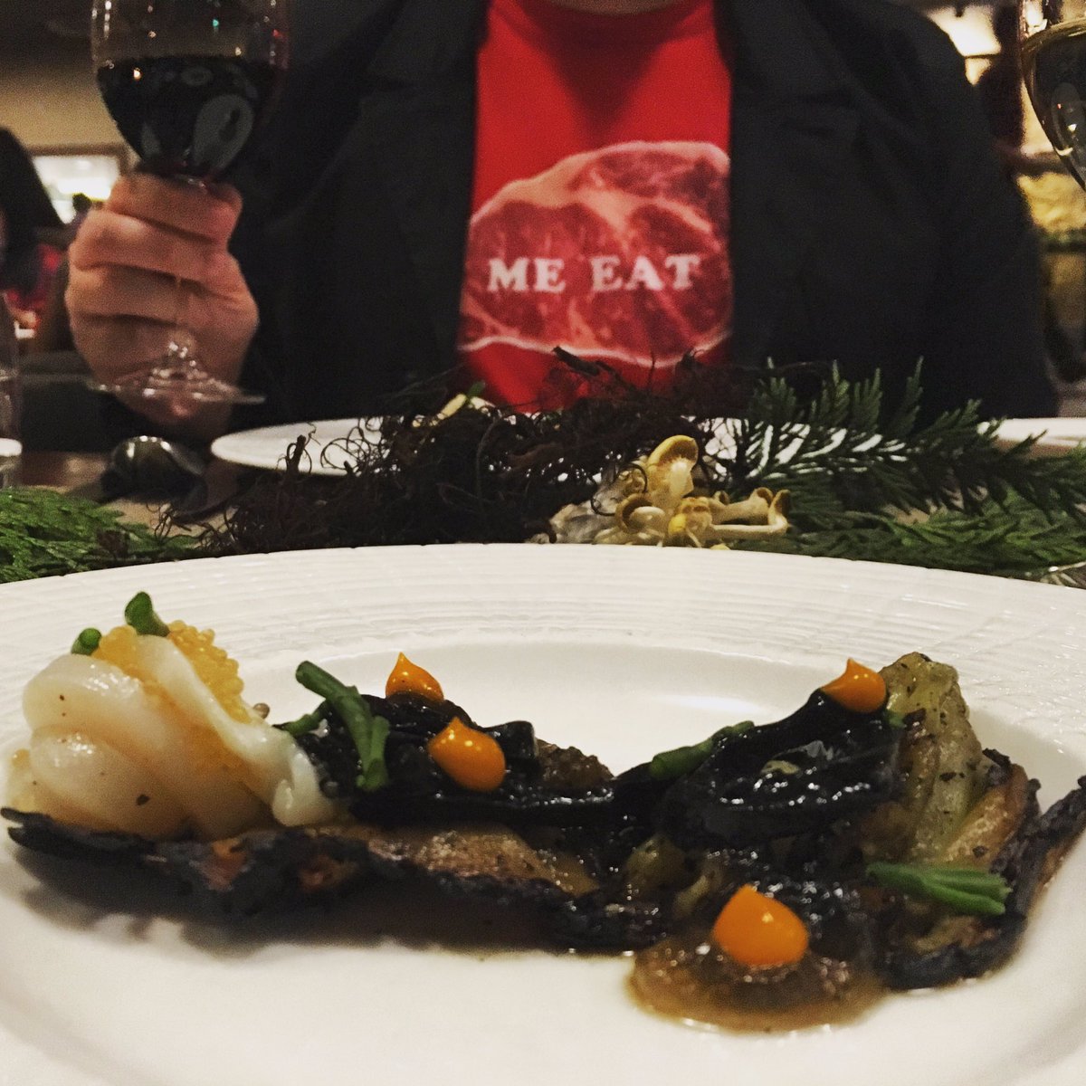 whatDMClikes's tweet photo. ...bears & hares & deers...oh what a wild night at #canoewild @CanoeRestaurant #food #wine https://t.co/zNGMystBhq