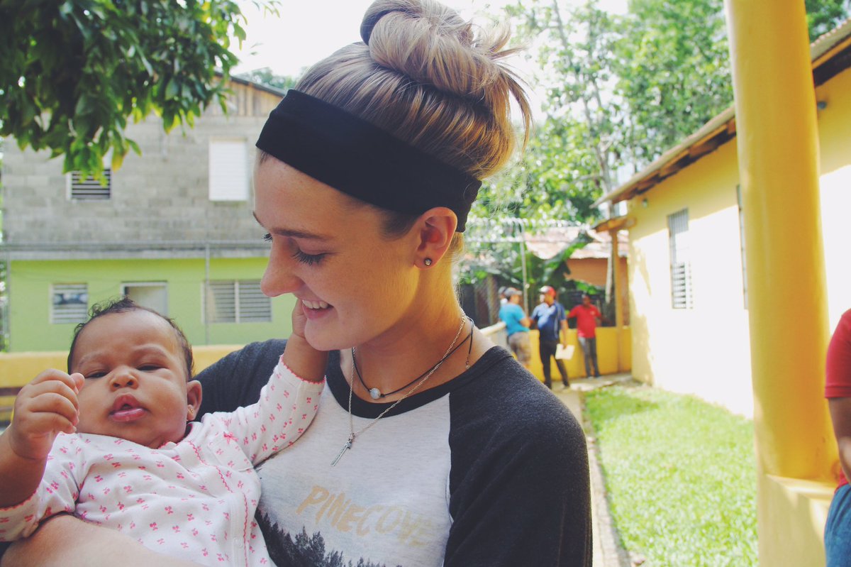 raachelhope's tweet photo. No better way to spend thanksgiving break than this #DR2016 https://t.co/G8Vyjwi6X8