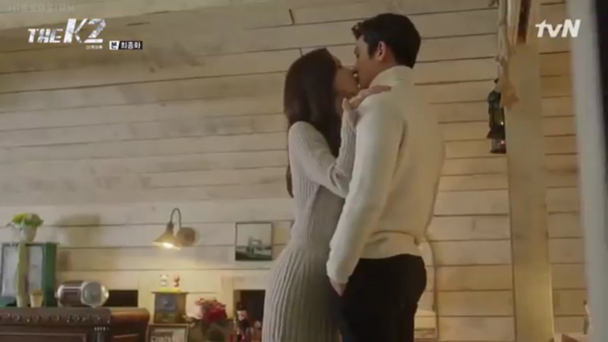 kdramamoments's tweet photo. am I the only one who finds this cute omg I cannot even❣️❣️
#THEK2 #jichangwook #yoona #yoonwook https://t.co/ToF53iz8Yz