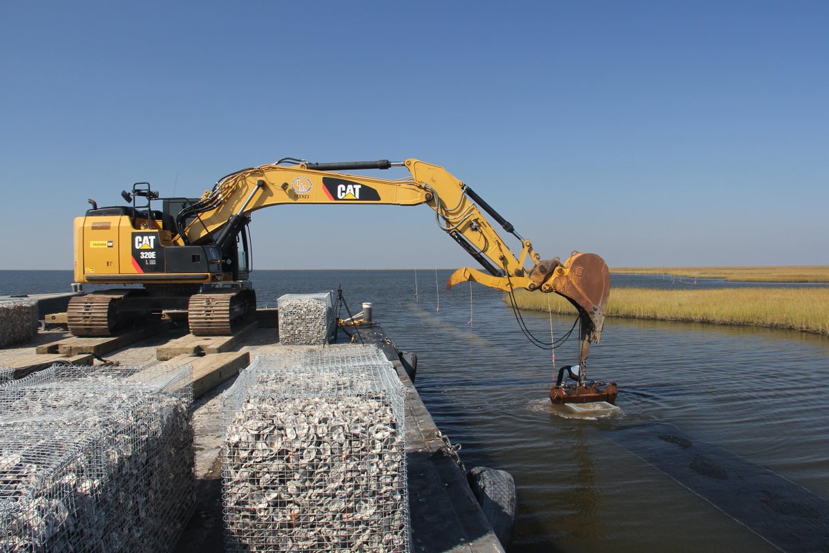 HoumaToday's tweet photo. Eat an oyster lately? You may be helping the #Louisiana coast (KDM): https://t.co/xI8xeqNGC4 https://t.co/mII48wqAxp