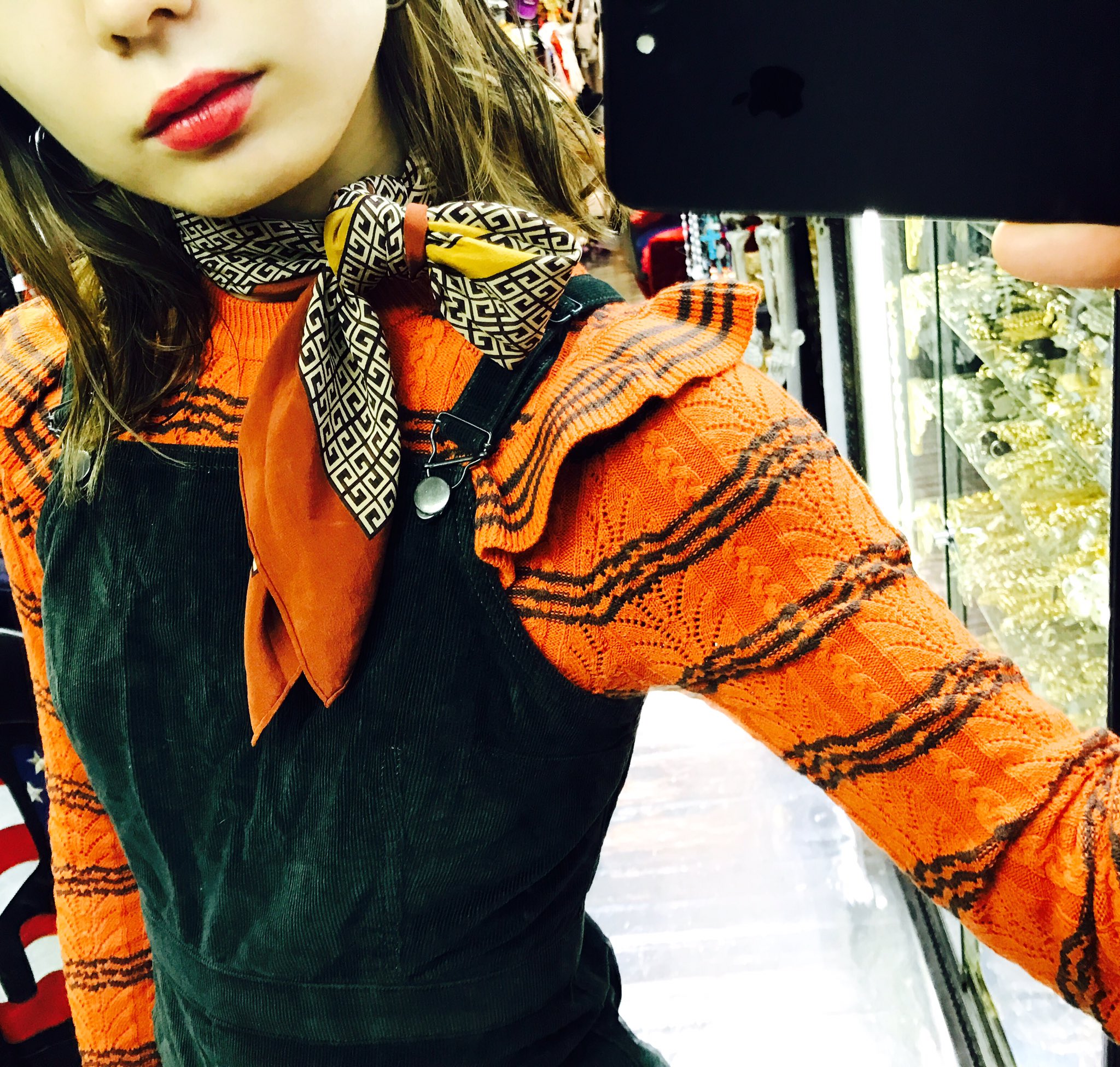 オーセンティック、ヌードトランプ NUDE TRUMP | vintage scarf and vintage pierce/earrings