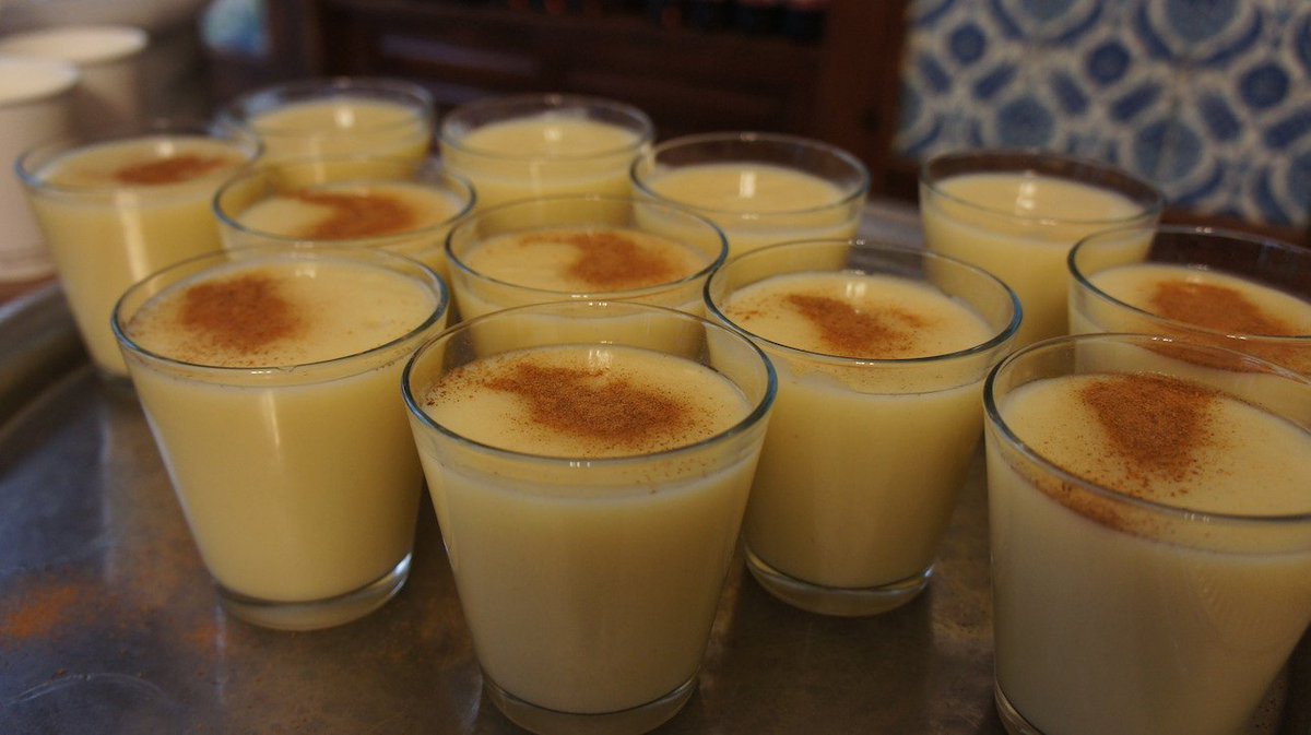 Kış aylarının vazgeçilmez içeçeği  #boza 140 yıllık tarihi ile  #VefaBozacısı' nda içilir! 
keyifname.com/vefa-bozacisi/ <a href="/vefabozacisi/">Vefa Bozacısı</a>