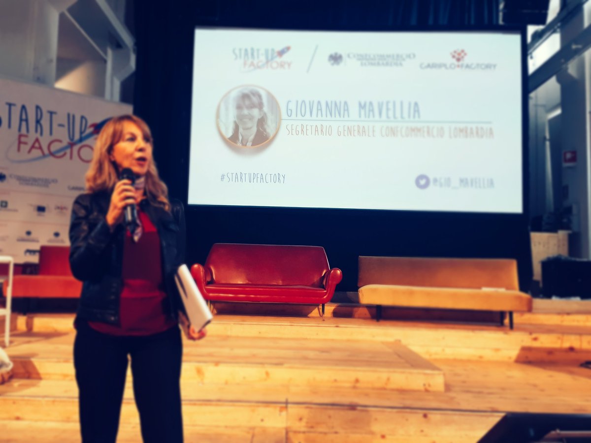 mricupati's tweet photo. Si parte ... emozionante  apertura del segretario generale.... #strartupfactory https://t.co/H9hvsdK4vx