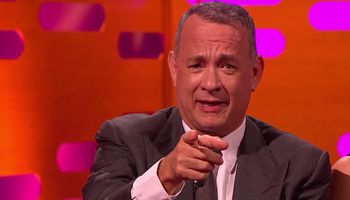 Tom Hanks perfectly recreates everyone's favourite 'Forrest Gump' scene on.mash.to/2gygJHw