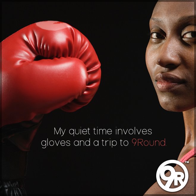 9RoundUSC's tweet photo. 9Round is the PERFECT way to wind down after a long, stressful day! So put on your gloves, de-stress, and GET FIT! https://t.co/NajFIXaakE