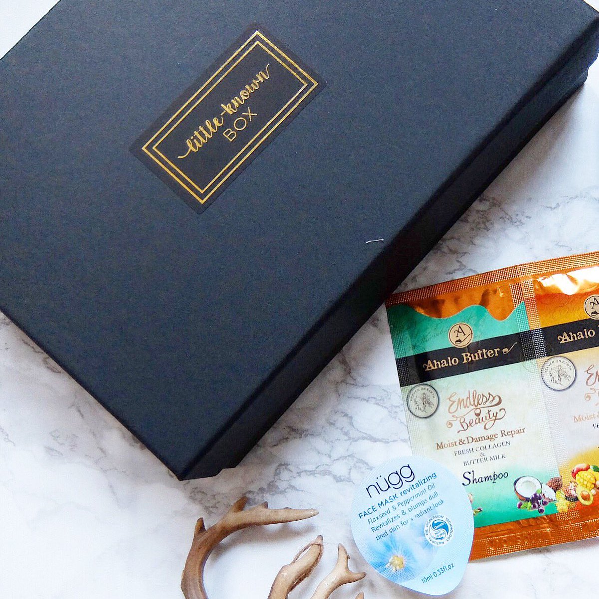 Abloggersbeauty's tweet photo. My @littleknownbox review is now live on my blog. Such a good box this month! #bblogger  
@FemaleBloggerRT @BBlogRT 
https://t.co/Vvagut8FMn https://t.co/XOvTG0Y1xf