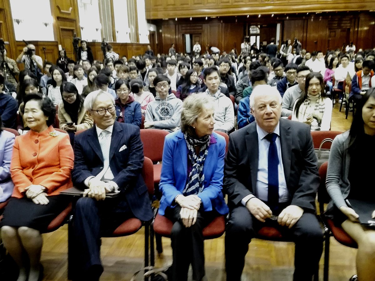 TravelFoto's tweet image. #ChrisPatten #LastGovernor of #HongKong at #HKU with #Dialogue With #Students of 10 #Universities in #HK with #AnsonChan