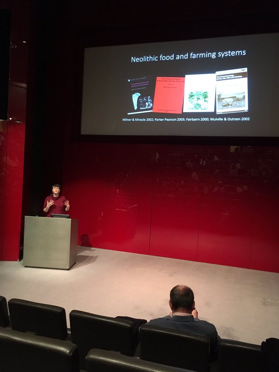 urbanprehisto's tweet photo. @JessHSmyth introducing today's @NeolithicStud conference on Food &amp; Farming Systems. #NSG2016 https://t.co/zkdnlo9gLk