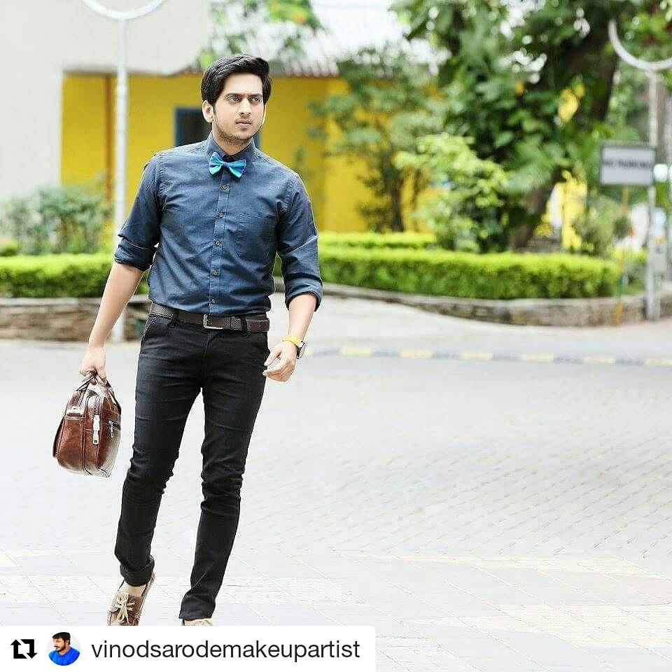 amey_wagh_fc's tweet photo. #Repost @vinodsmakeup @vinodsarode 

Steps towards success 
#menfashion #attireformen #attires4gentlemen #styling #lookdesigner #vinodsarode https://t.co/CpPBAjDZ0Q