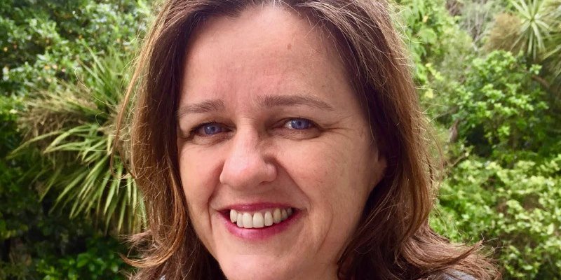 nzchinasociety's tweet photo. Diana Coop, Conservator, first recipient of Winston Churchill New Zealand China Friendship Society Fellowship https://t.co/D54vhu93JB #nzcfs https://t.co/AikRV6MbLA
