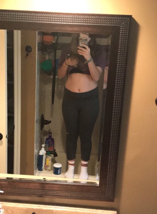 johnsonsbanger's tweet photo. its only been four weeks and ive made this much progress https://t.co/dYQqqCtxj0