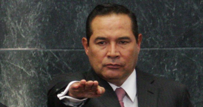 SinEmbargoMX's tweet photo. #Opinión En México nos gusta romper récords inútiles, ofensivos e incluso idiotas: @paezvarela https://t.co/KKYhmNHkbP https://t.co/db7UUfrTuW