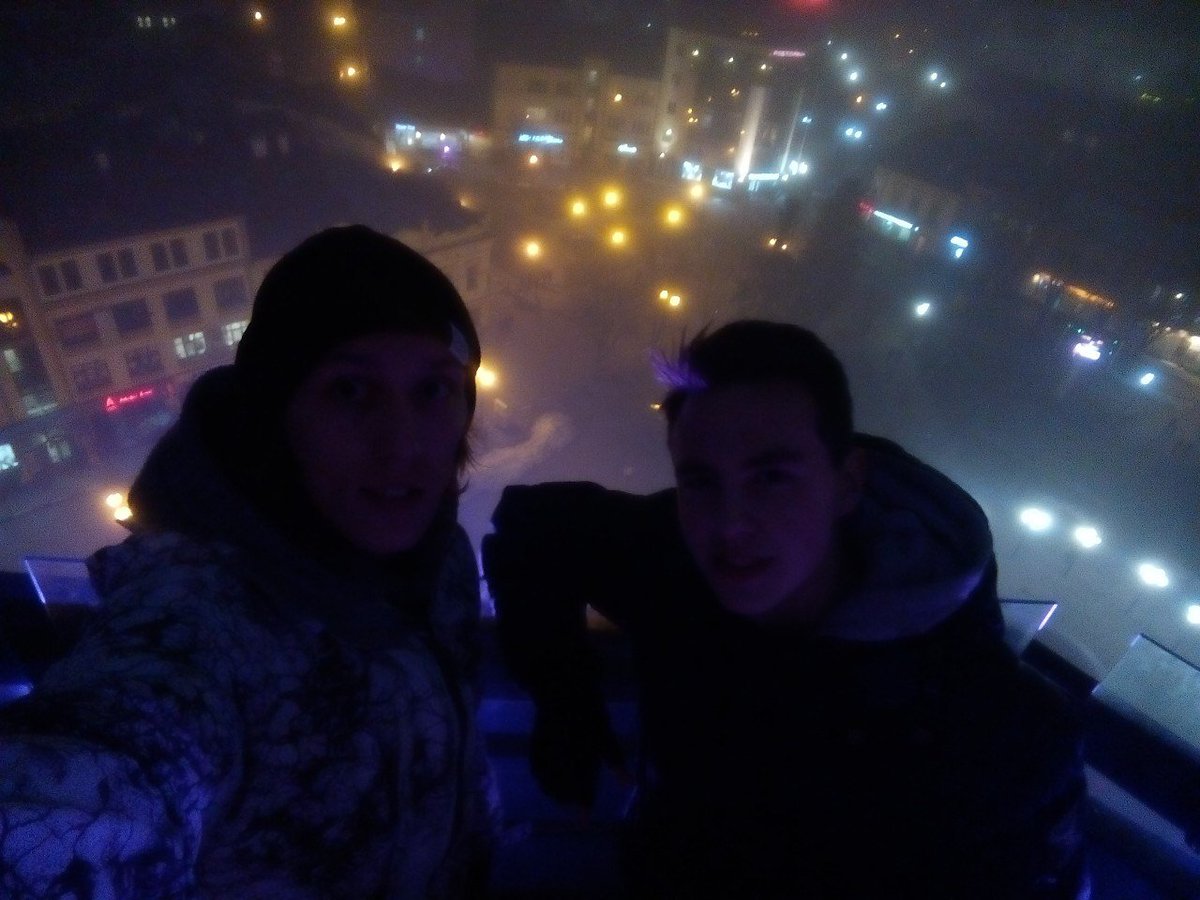Zach9304's tweet photo. #UA #Ivano-Frankivsk #Brother #Best_Friend #folow  #photo #LikeABoss  #like #nighttime https://t.co/n9630uwJ4z
