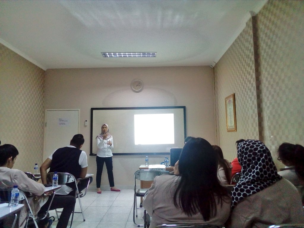 PRJourneytoBali's tweet photo. Now is our turn to share how we kept up with the Orang Asli before we started our journey to Bali😉✈ #KUWOA #PRSMA #IPRMSA #SICBCommunityandU https://t.co/1K8iEt2anX