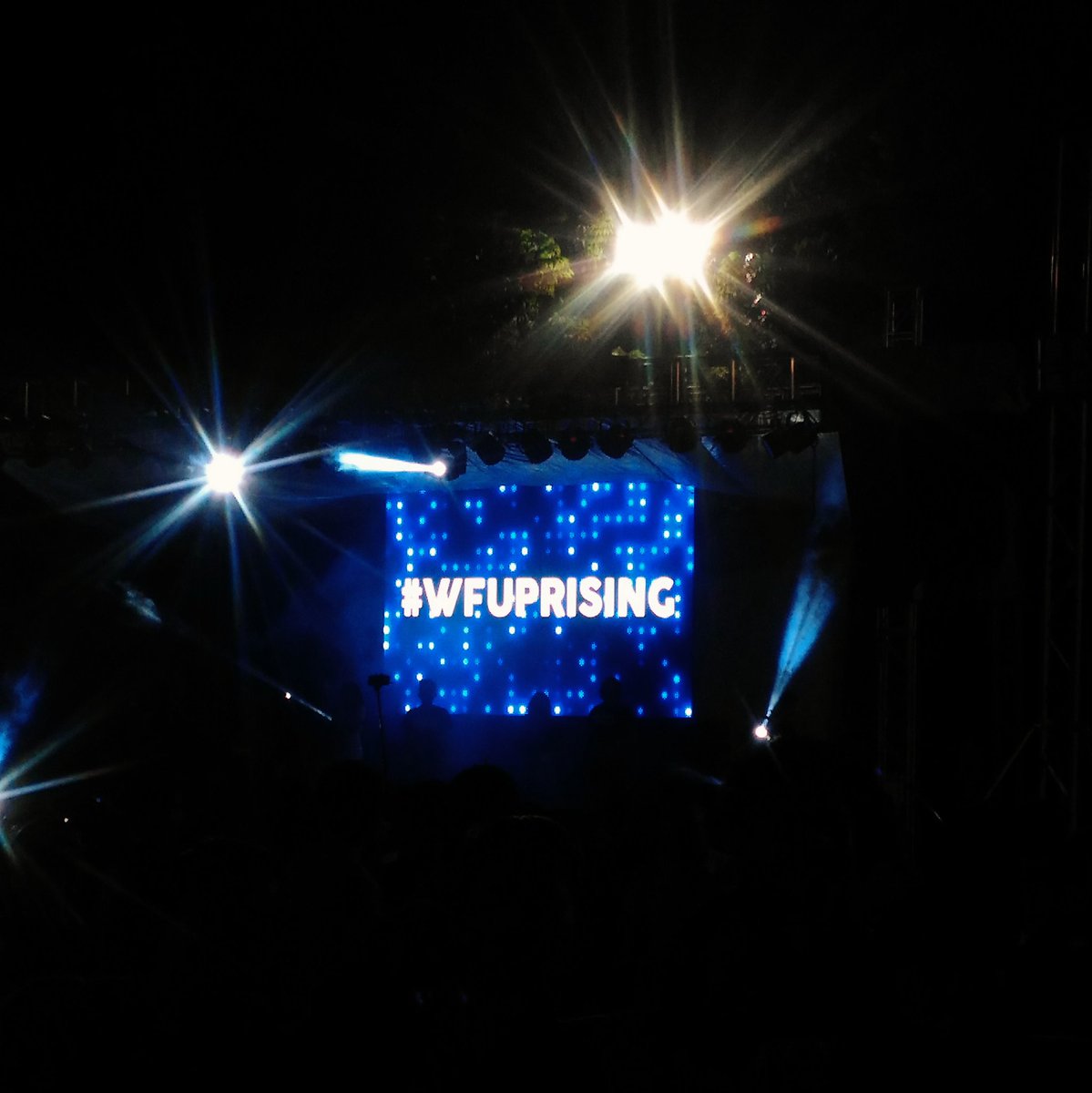 jirehmaniego_'s tweet photo. UPRISING CONCERTโจ #WFUprising https://t.co/FlPEeIBCgL
